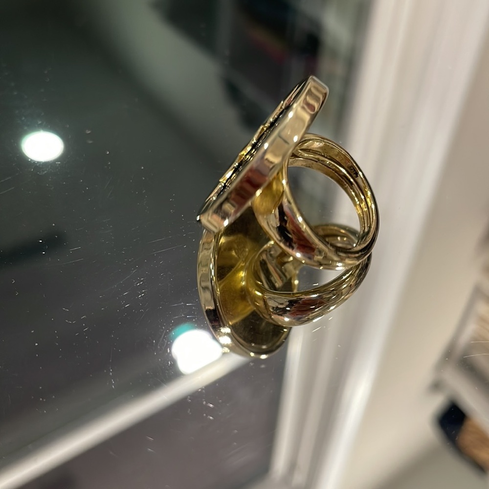 Statement Ring, size 8 - Picture 2 of 2